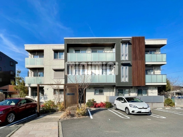 ���m����q�s���{�����s��P�k�c�j