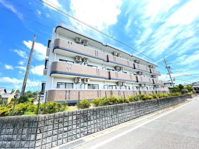 ���S�L�c���@�����w�i�k��3���j