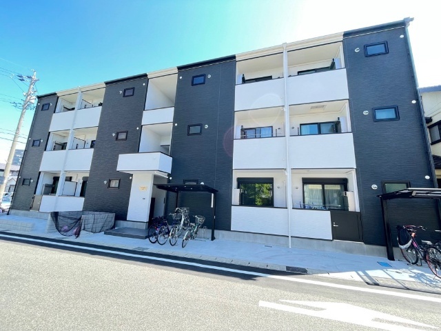 ���m������s�������P�k�c�j