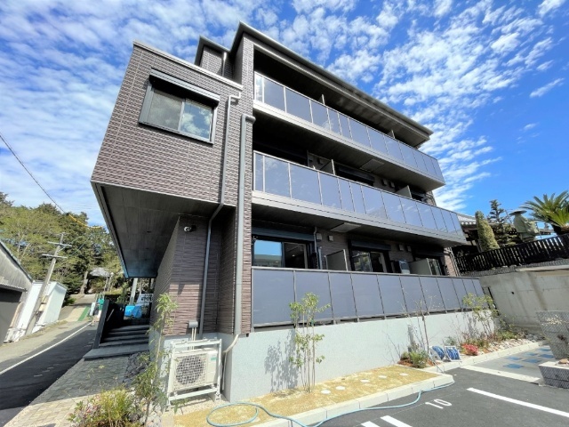 ���S�L�c���@�����w�i�k��3���j