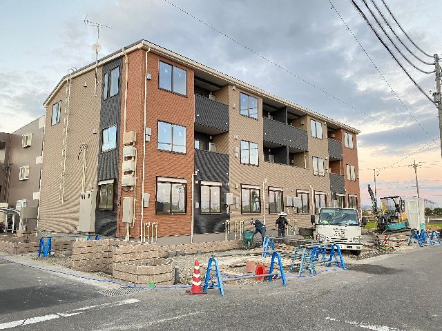 ���S���R���@��R���w�i�k��18���j