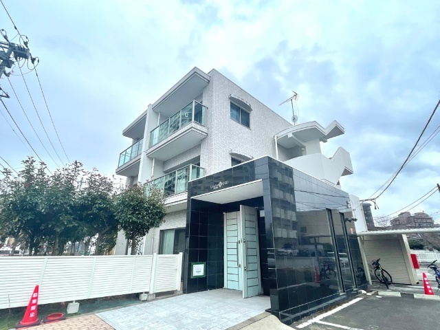 ���s�n���S�������@���ۃZ���^�[�w�i�k��14���j