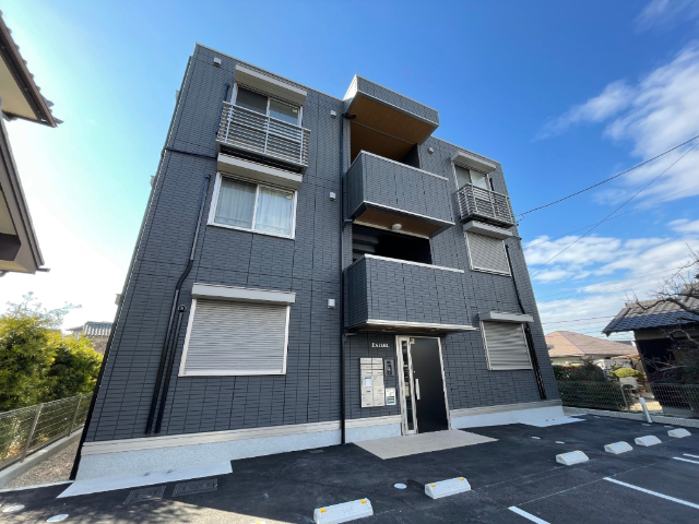 ���S�������@����w�i�k��7���j