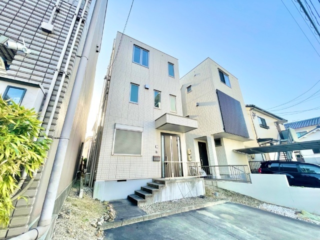 �n���S������@�V�����w�i�k��5���j