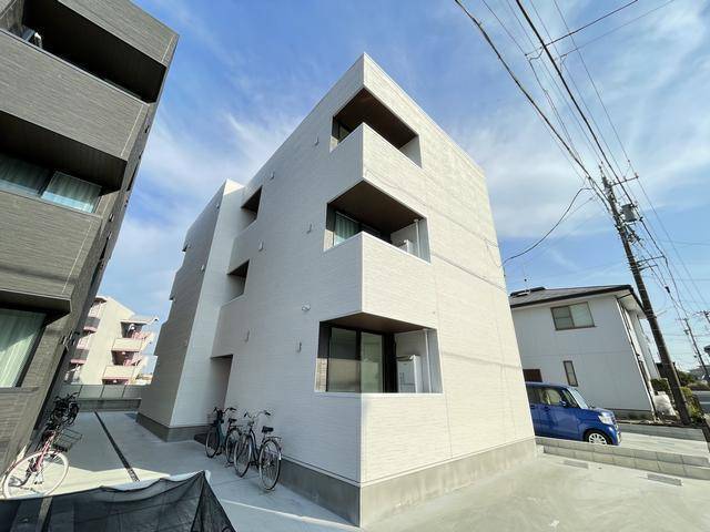 ���m������s�����{���P�k�c�j