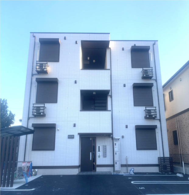 ���C���{���@�O�͈���w�i�k��18���j