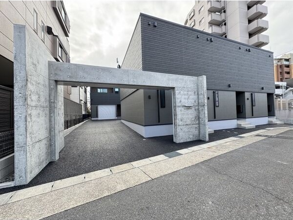 ���m�����É��s�����撖�q�Ό��R���ڂP�r�k�c�j