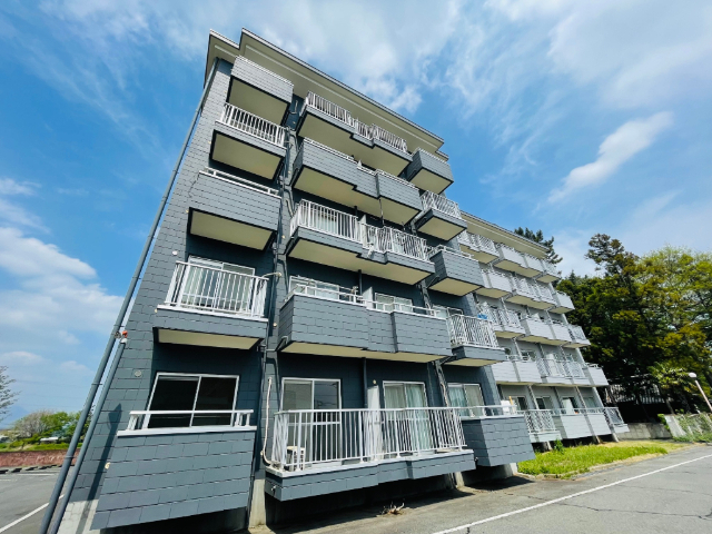 �M�z�{���@�k����w�i�k��39���j