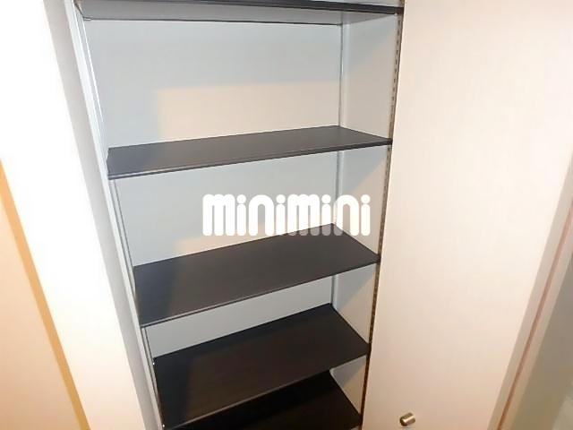 ����10