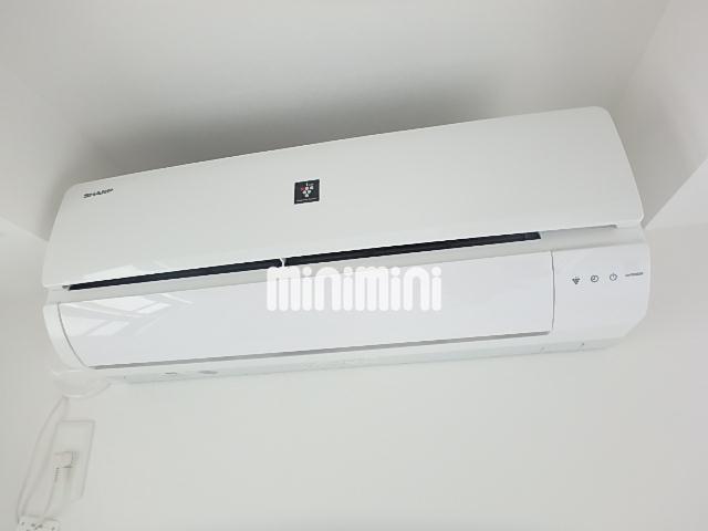 ����12