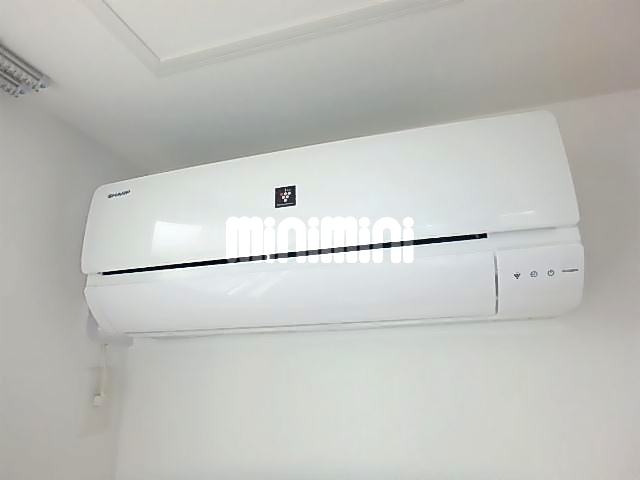 ����12