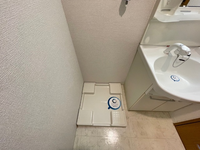 ����8