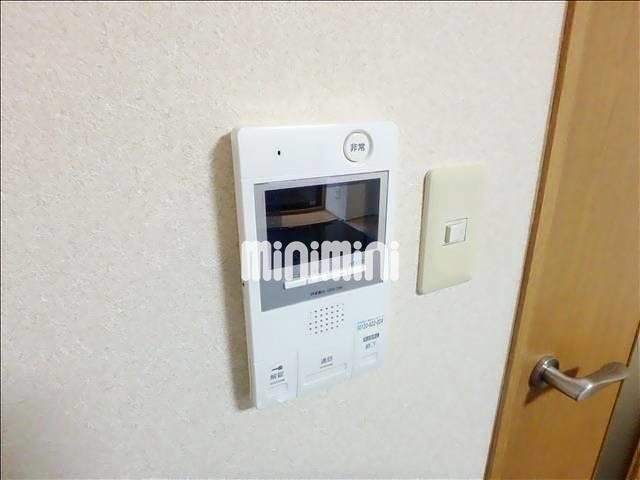 ����8