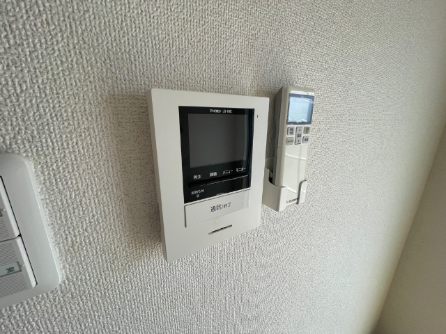 ����7