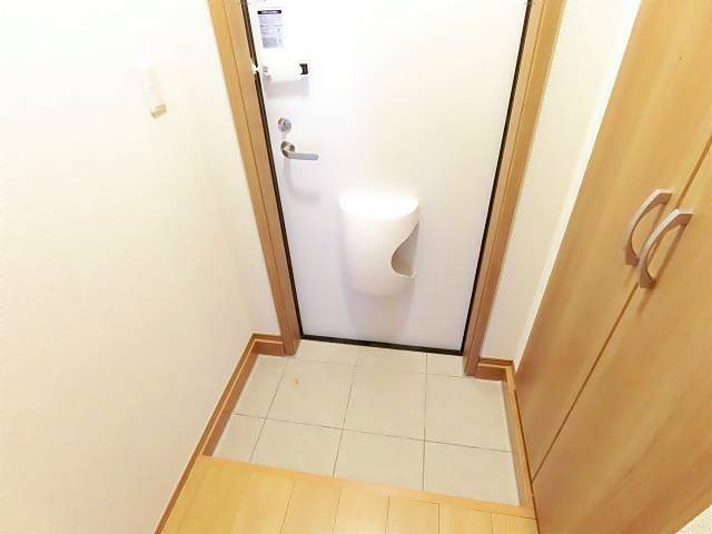 ����5