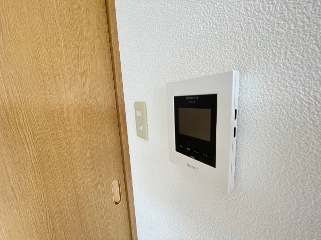 ����10