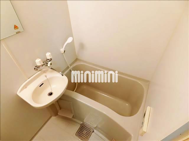 ����3