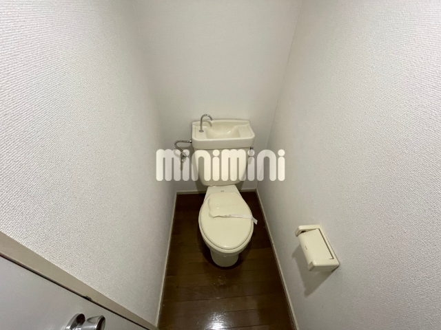 ����5