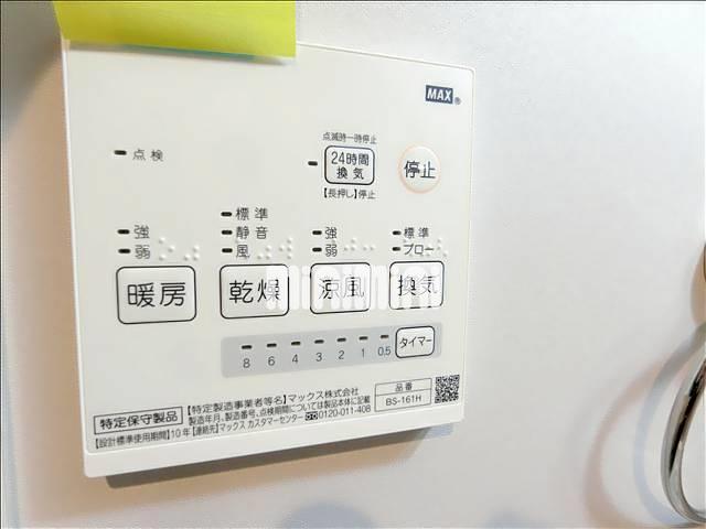����10