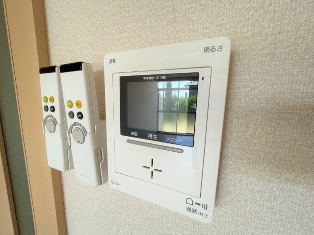 ����8