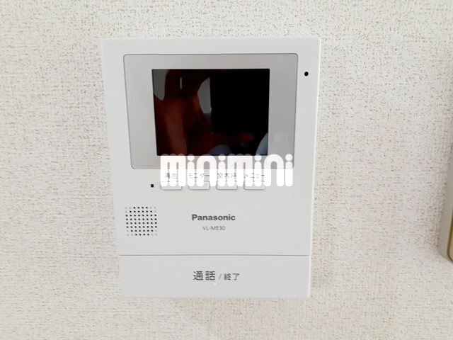 ����11