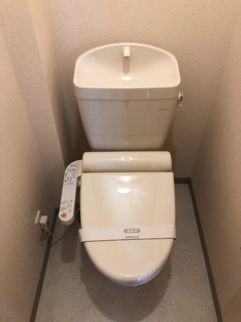 ����8