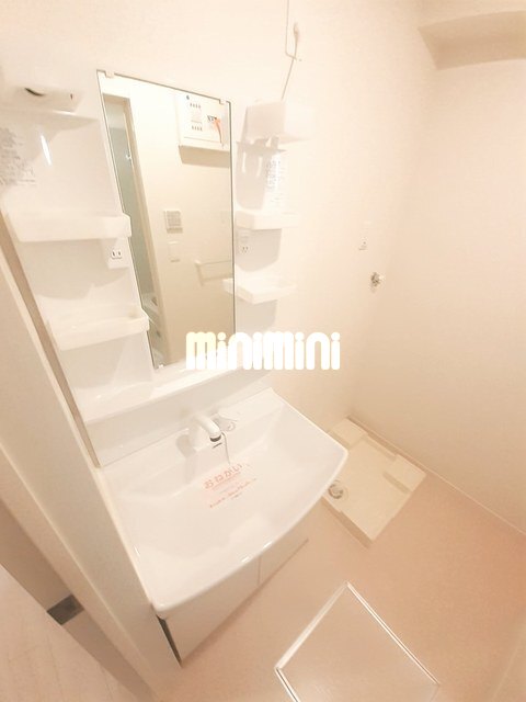 ����6