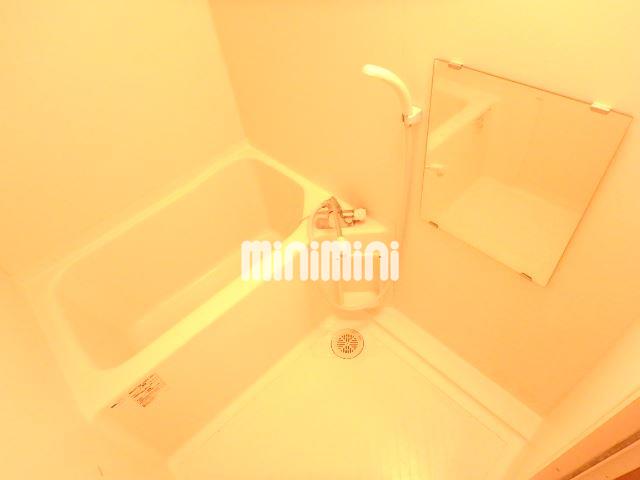 ����4