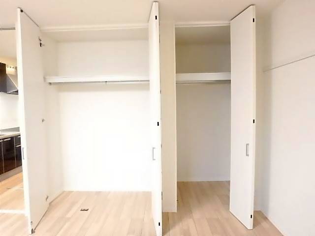 ����7