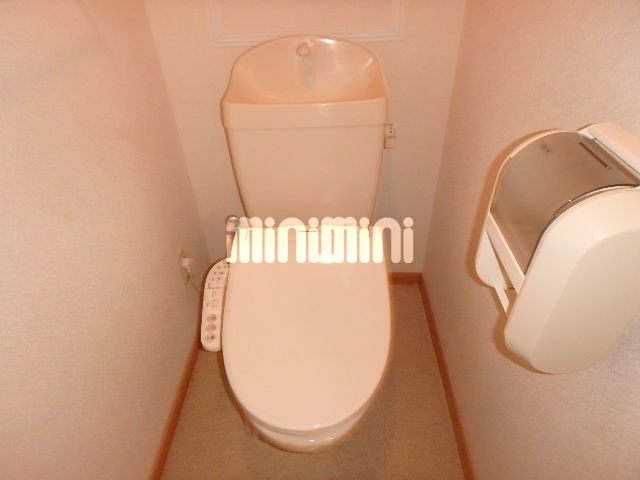 ����4