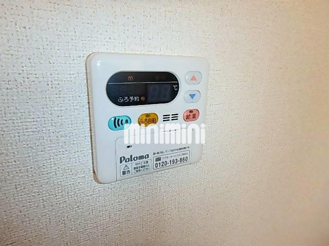 ����20