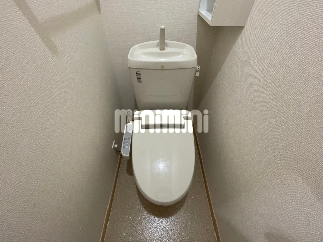 ����4