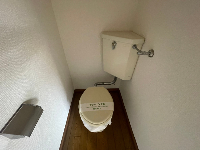 ����4
