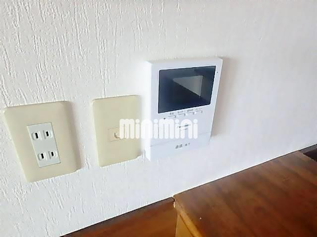 ����10