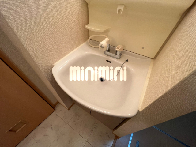 ����5