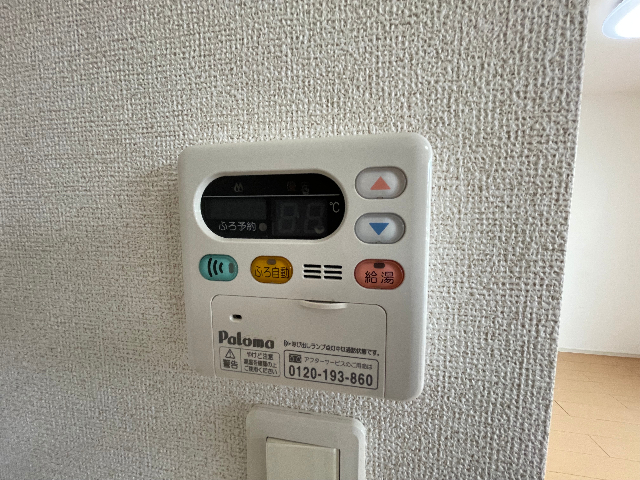 ����10