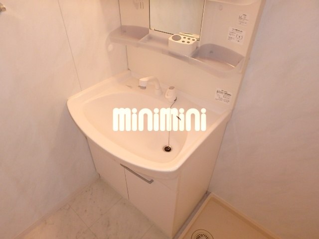 ����5