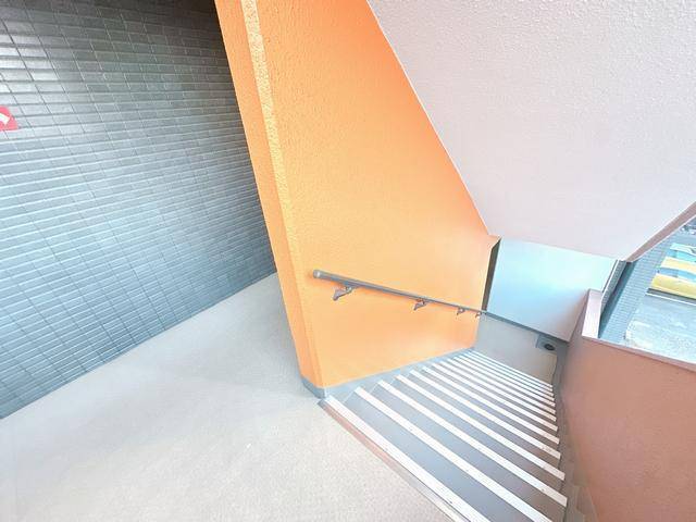 ����5