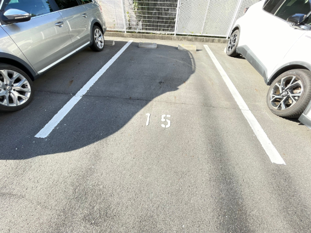 ����17