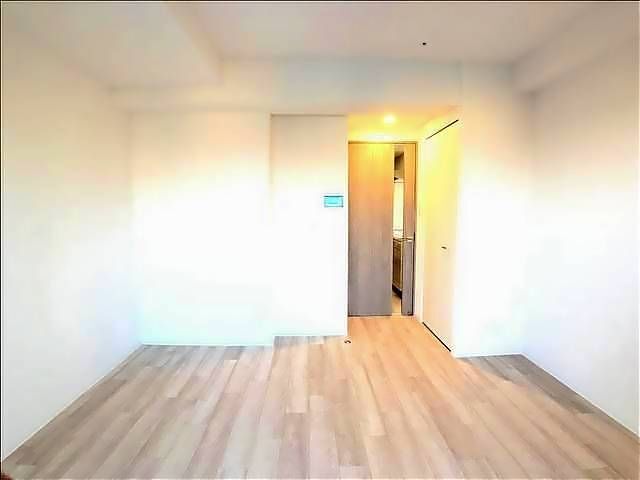 ����4