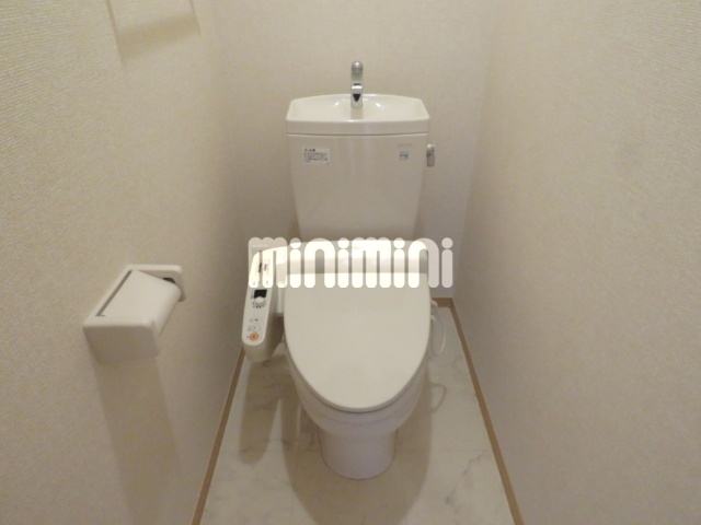 ����4