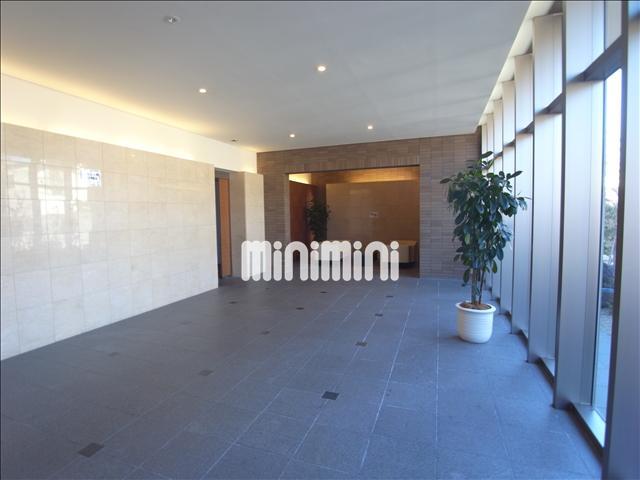 ����10