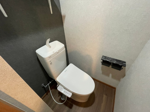 ����5