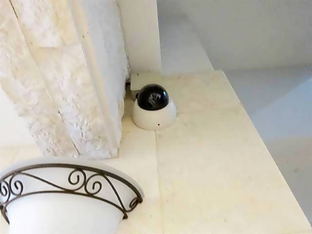 ����20