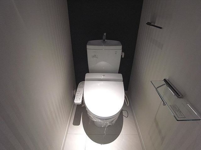 ����9