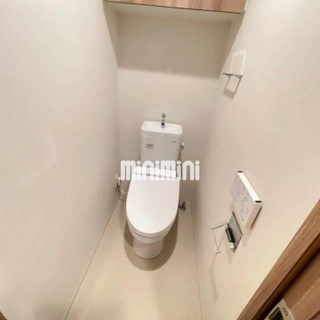 ����9