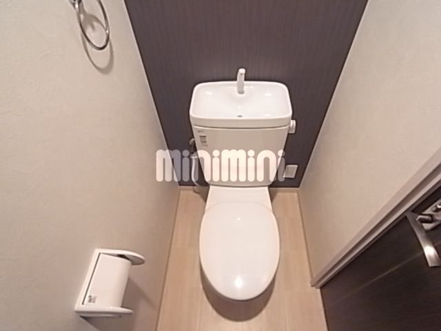 ����9
