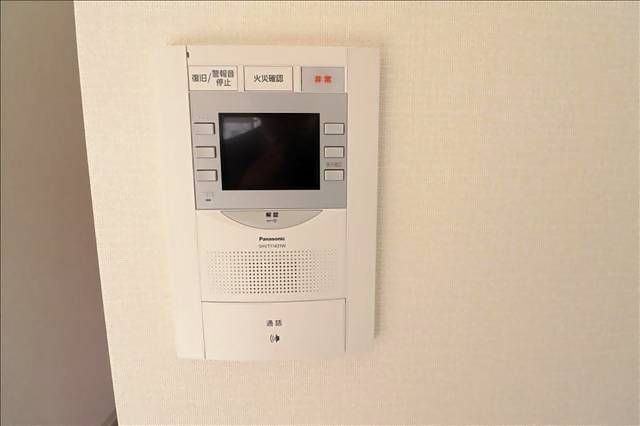 ����10