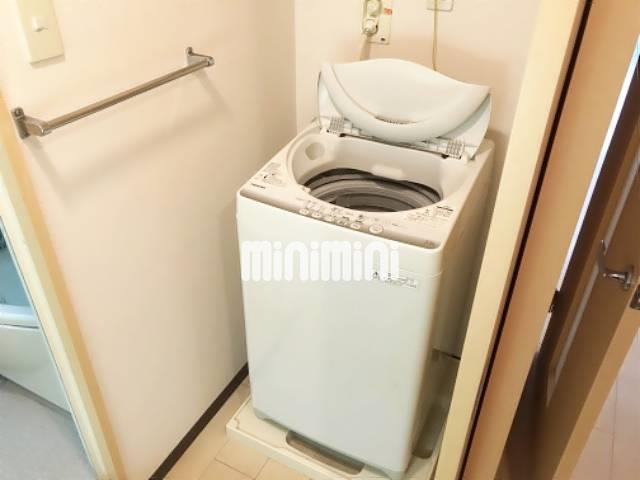 ����21