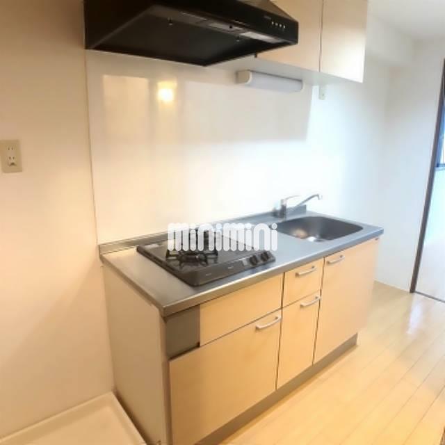 ����20